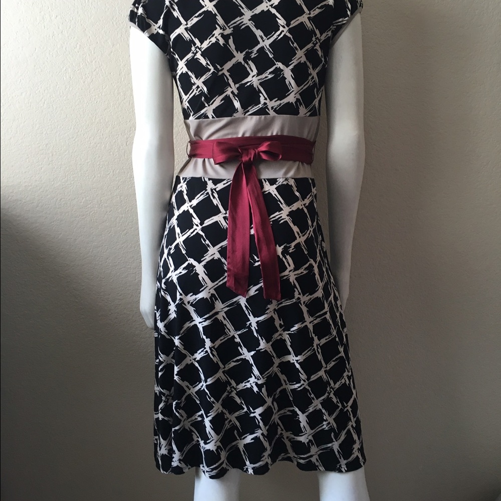 BCBGMaxAzria Dress - Picture 4 of 4